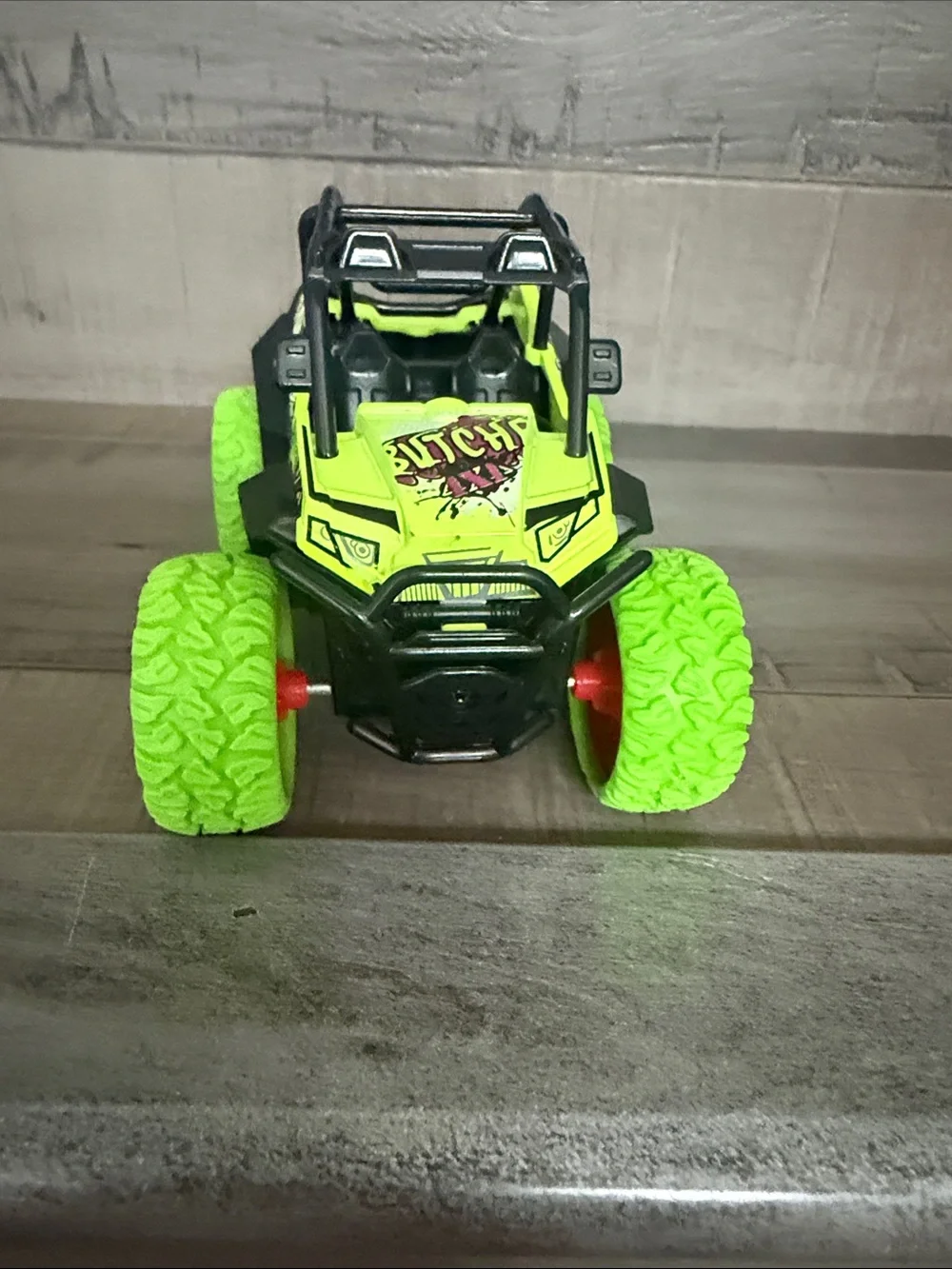N/A bright green